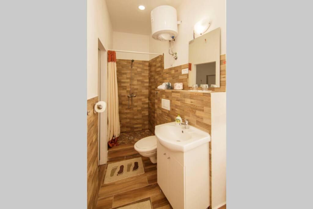 Apartment Esa Komiža Εξωτερικό φωτογραφία