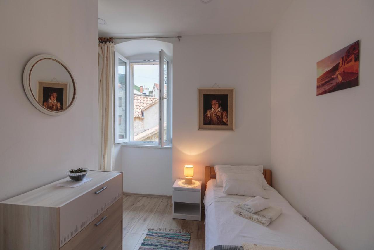 Apartment Esa Komiža Εξωτερικό φωτογραφία