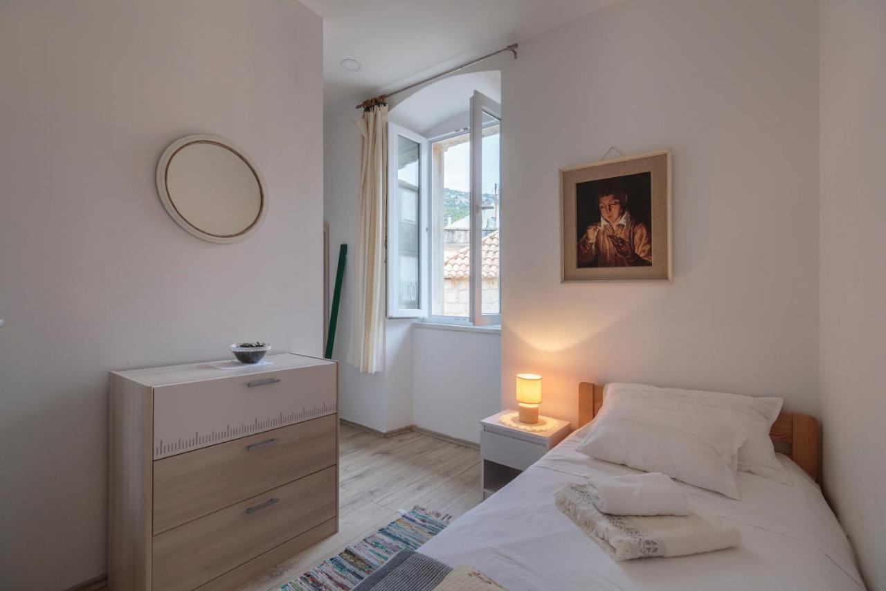 Apartment Esa Komiža Εξωτερικό φωτογραφία
