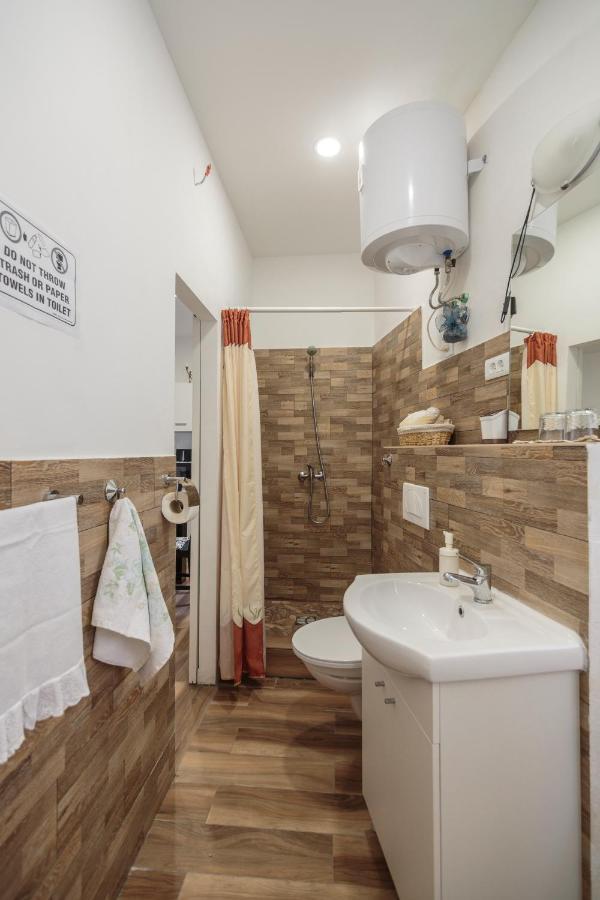 Apartment Esa Komiža Εξωτερικό φωτογραφία